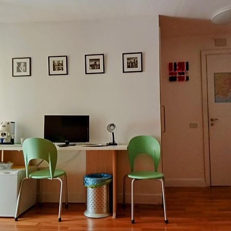 Hotel Spazio à Naples Extérieur photo