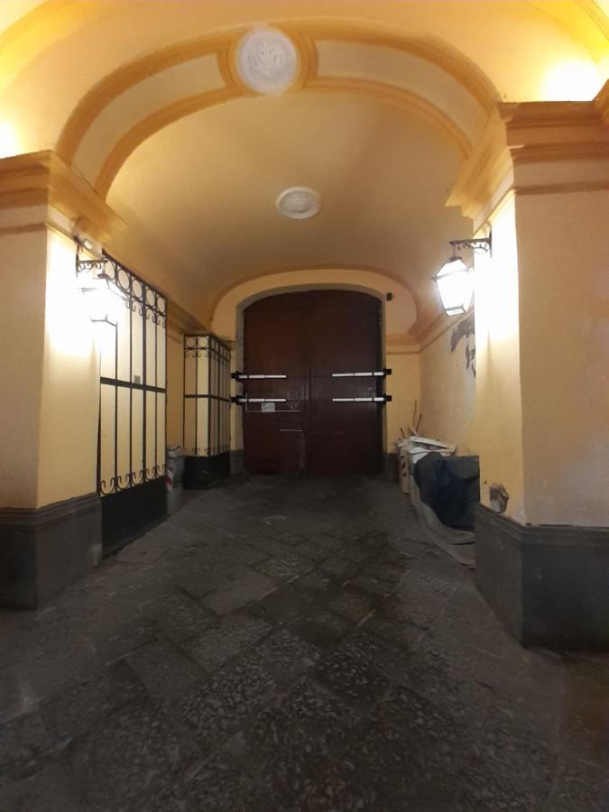 Hotel Spazio à Naples Extérieur photo