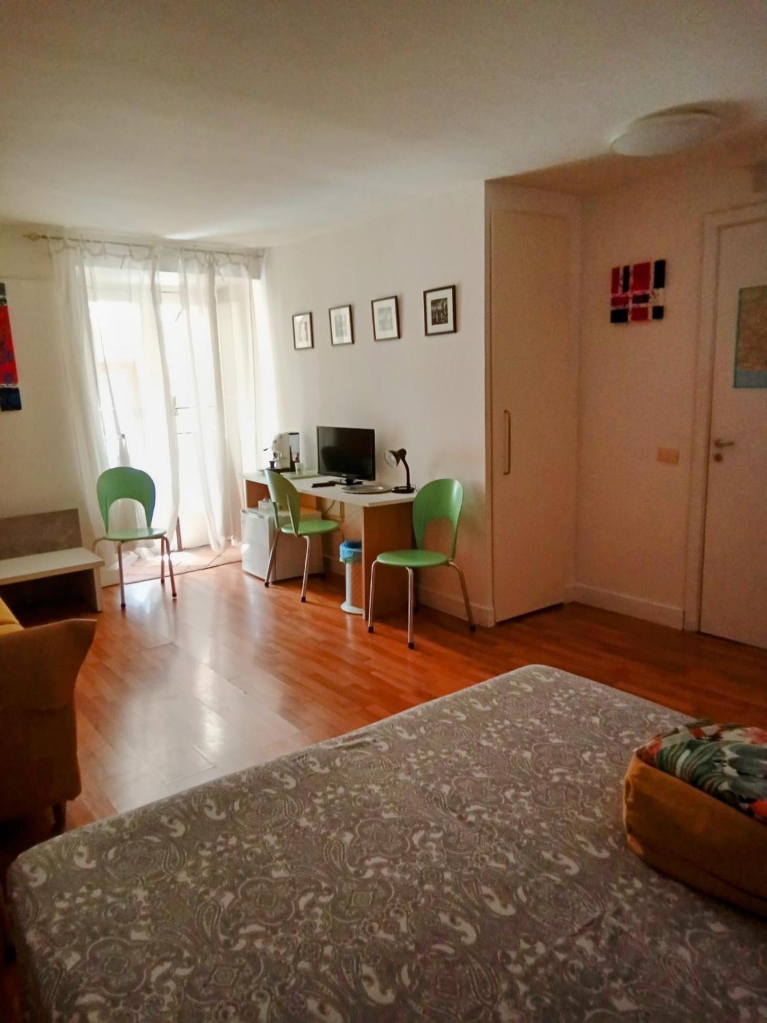 Hotel Spazio à Naples Extérieur photo