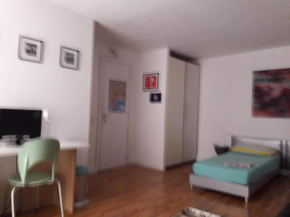 Hotel Spazio à Naples Extérieur photo
